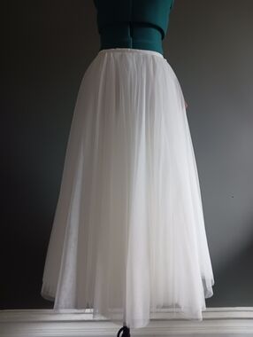 NWT Nouvelle Amsale Nandita Skirt Size 6